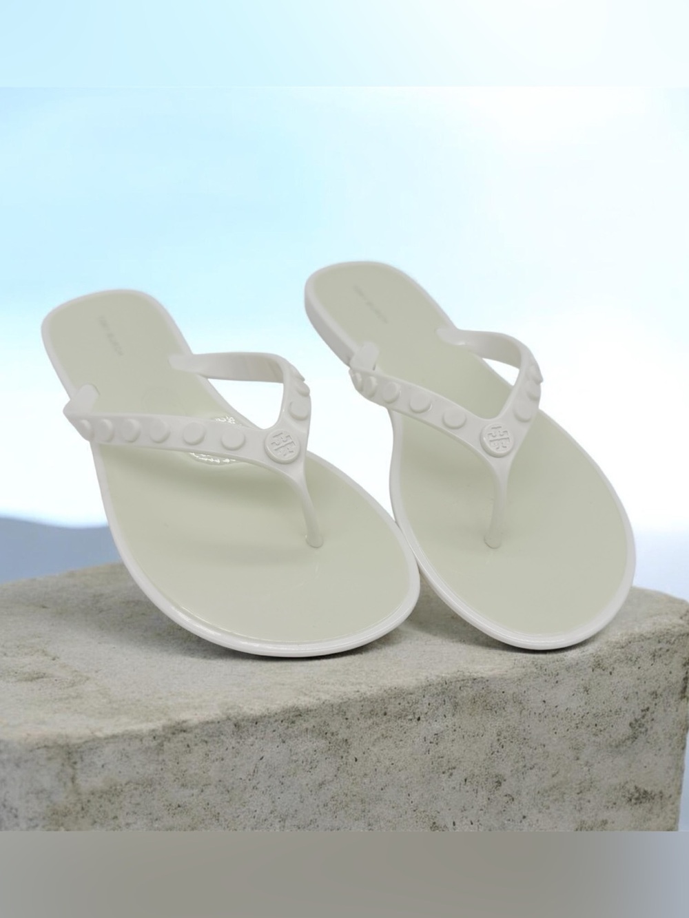 Tory Burch Studded Jelly Thong Flip Flop Sandals Ivory 8 NWT